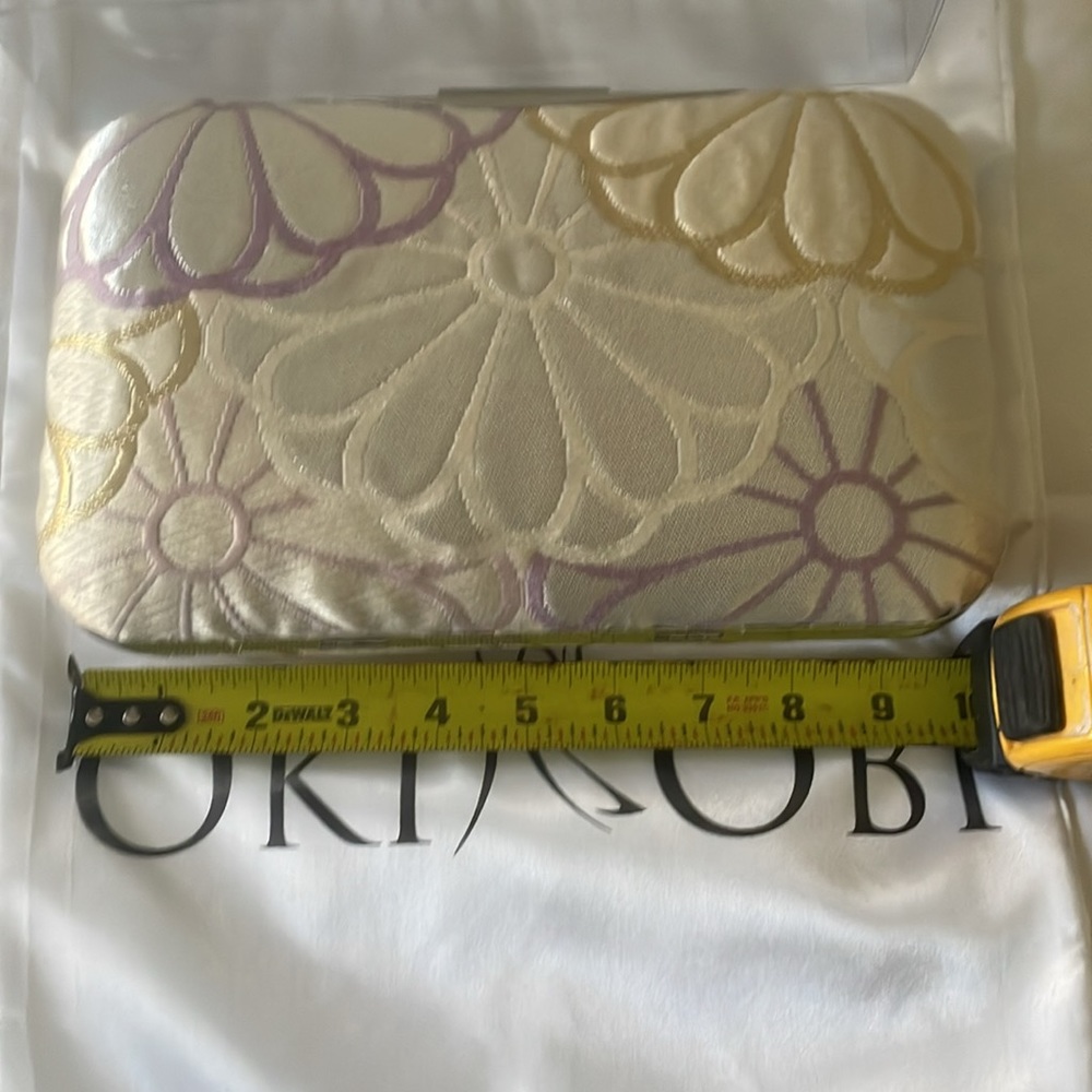 Vintage Silk Clutch - Picture 7 of 9